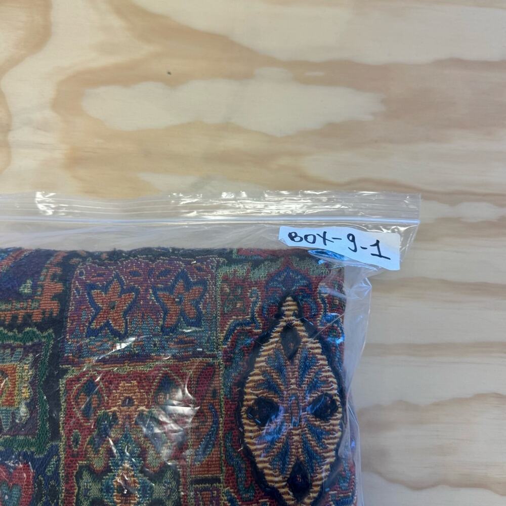 Chico’s Vintage Tapestry Sequin Patchwork Jacket Shaket Medium - Picture 13 of 13